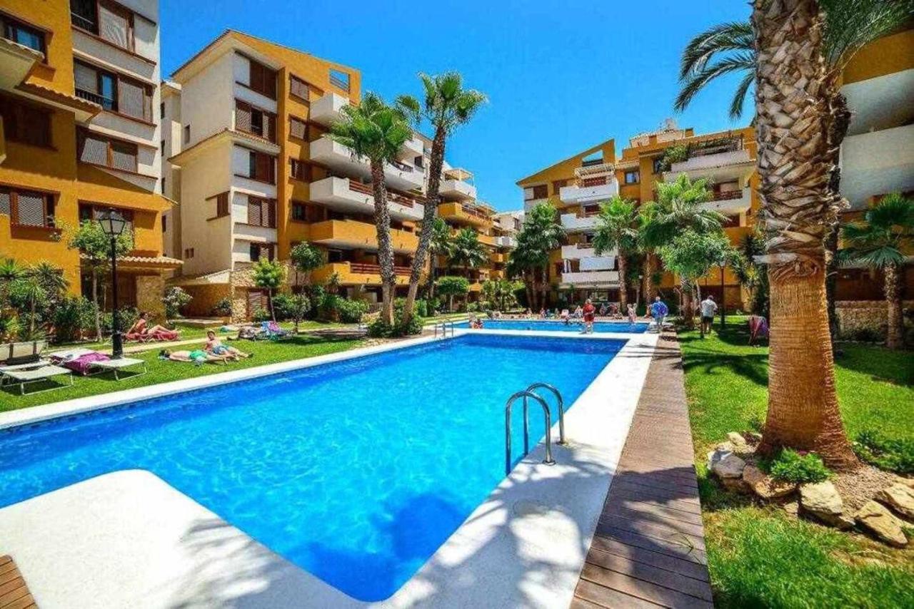 Espanhouse Elvis Apartment Torrevieja Exterior foto